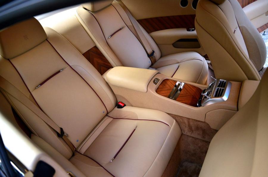  Rolls-Royce Wraith 2014 года  (фото 12 из 36)